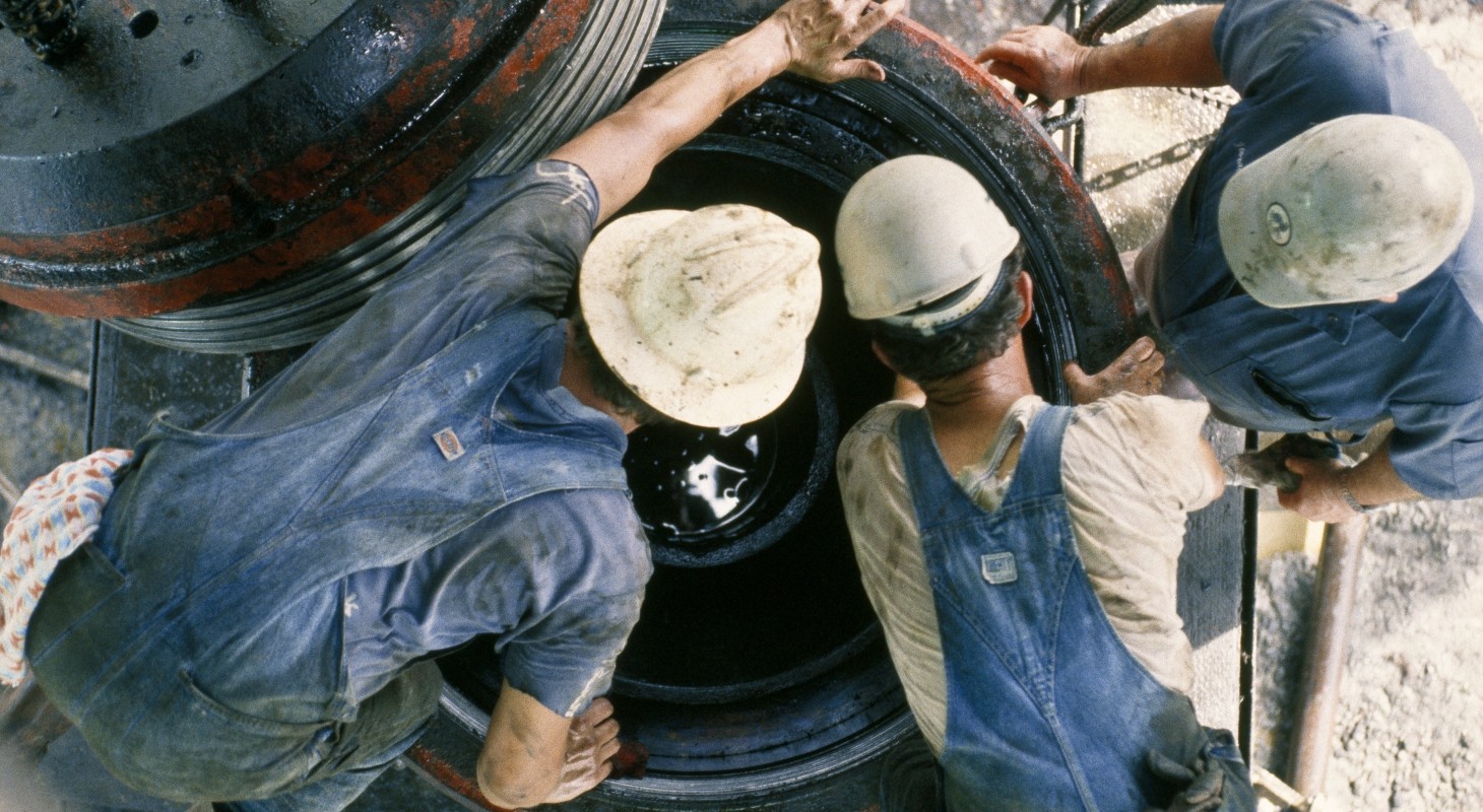 workers on an oil rig